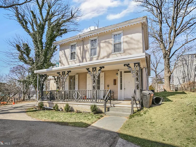 350 Green Ln #2R — Photo 17