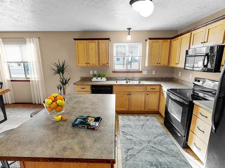Fieldstone Townhomes — Photo 17