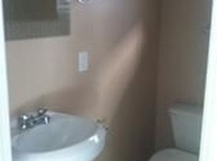 908 E 32nd St, Los Angeles, CA 90011
