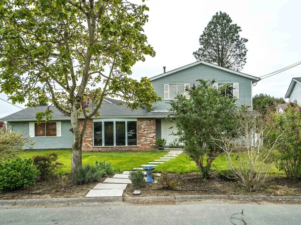 5463 50th Ave, Delta, BC V4K 2A1
