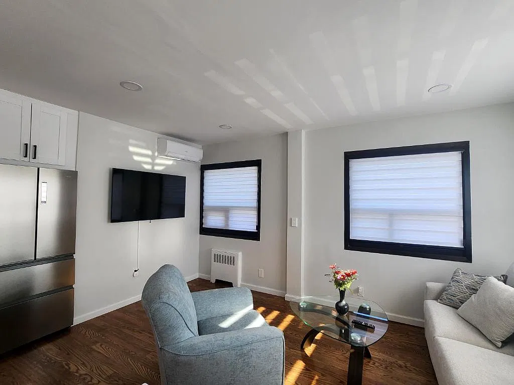 2 bed, 850 sqft, $3,200 — Photo 4