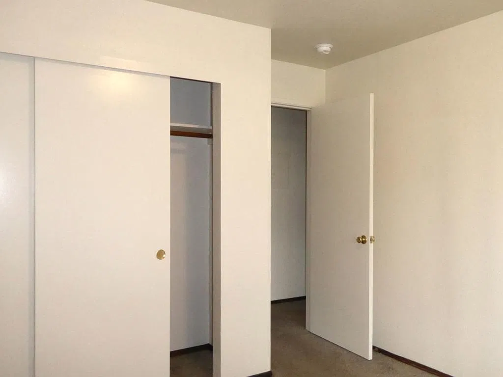 2 bed, 750 sqft, $1,050 — Photo 4