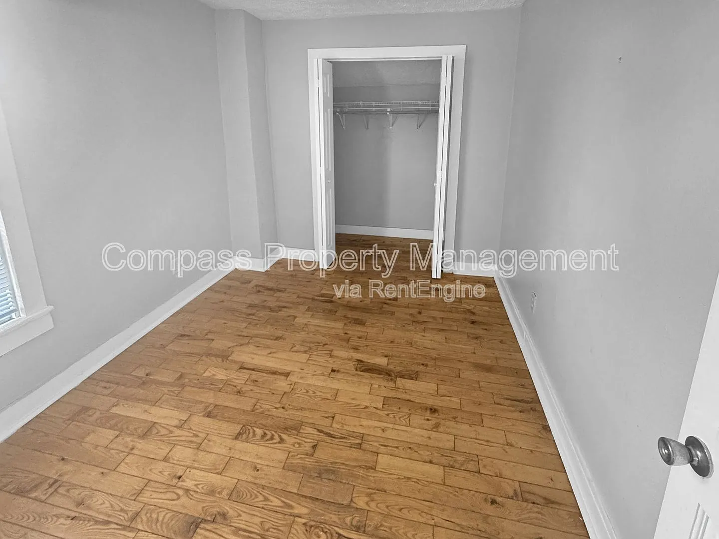 3 bed, 1.0 bath, 1000 sqft, $1,325 — Photo 2