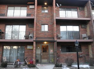 6323 W 64th Pl APT 2C, Chicago, IL 60638