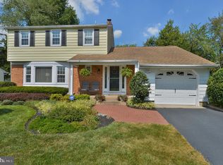 520 Mackin Dr, Cherry Hill, NJ 08002