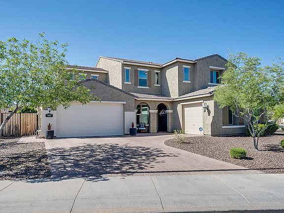 2nd image of 3907 E Peartree Ln
