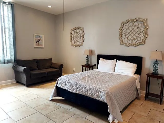 512 Pelican St #B — Photo 10