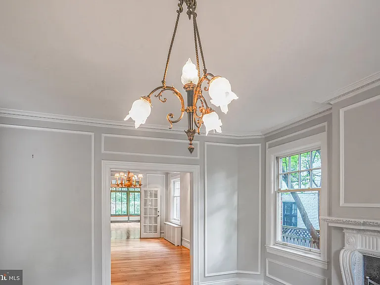 3313 Cleveland Ave NW — Photo 15