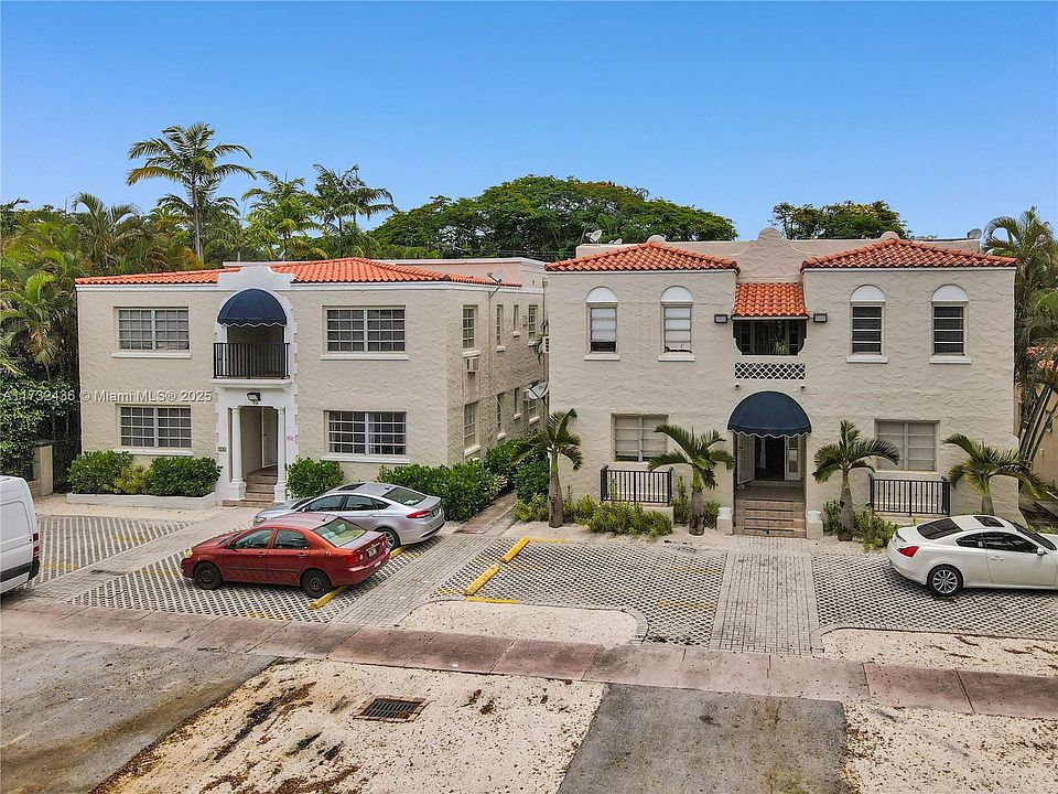 1st image of 935 Catalonia Ave