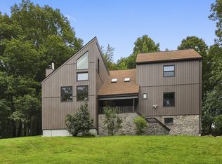 2048 Quaker Ridge Rd, Croton On Hudson, NY 10520