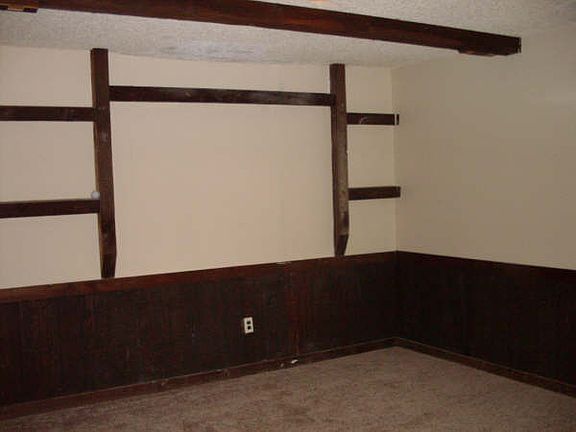 4th image of 11409 Corrington Ave