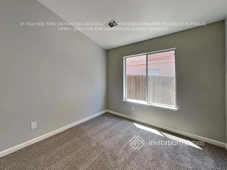 4408 Elk Dr — Photo 12