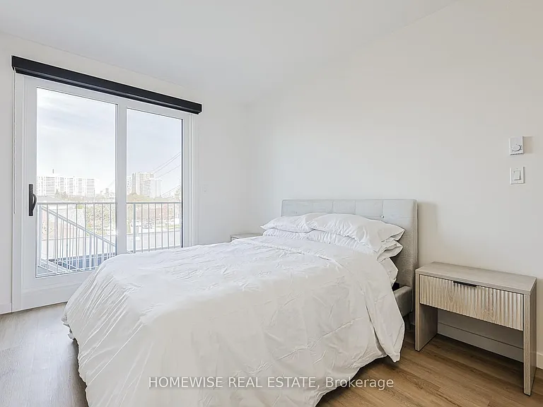 159 Locksley Ave — Photo 6