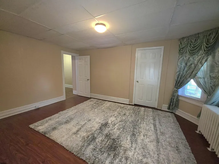 604 N Indiana Ave — Photo 19