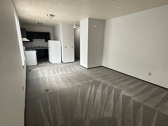 2nd image of 484 Lilley Ave #B