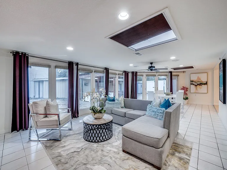 6106 Meadowcrest Dr — Photo 15