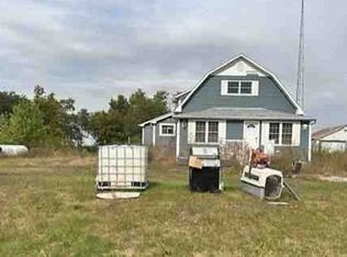 1926 E 2400 North Rd, Watseka, IL 60970