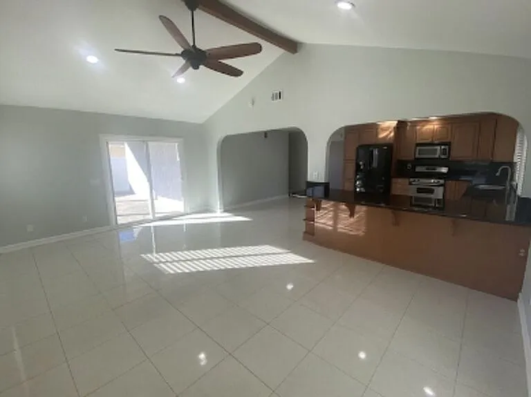 7847 Bacadi Dr — Photo 3