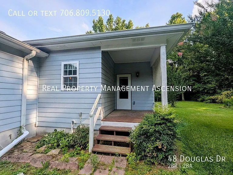 48 Douglas Dr — Photo 13