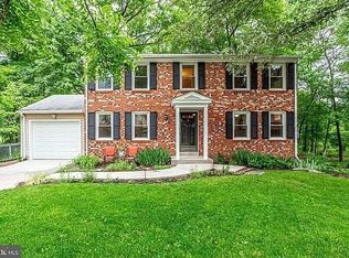 7939 Freehollow Dr, Falls Church, VA 22042