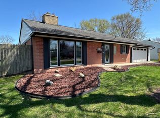 1616 Lathers St, Garden City, MI 48135