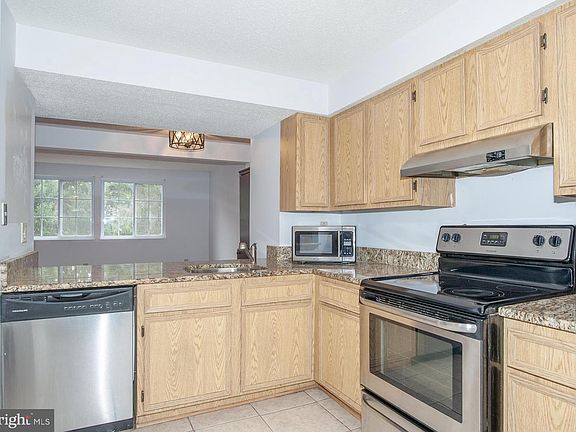 4th image of 5353 Harbor Court Dr