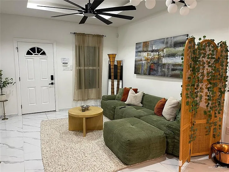 607 Buccaneer Dr #4 — Photo 3