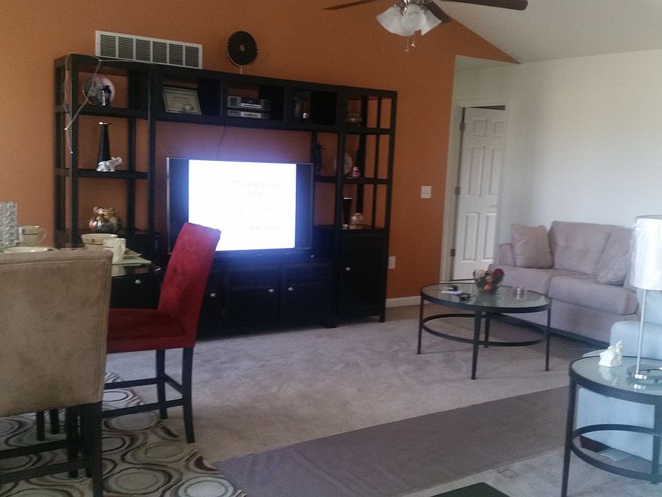 1st image of 107 Belle Ayre Dr