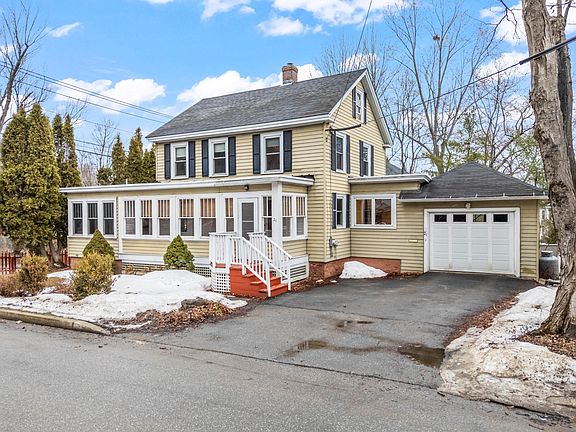 2nd image of 21 N Chestnut Street