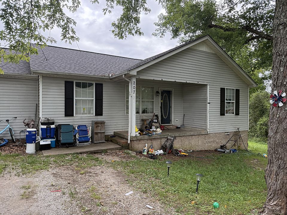 1st image of 207 Landy Ln