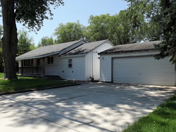 3318 Euclid Ave, South Chicago Heights, IL 60411