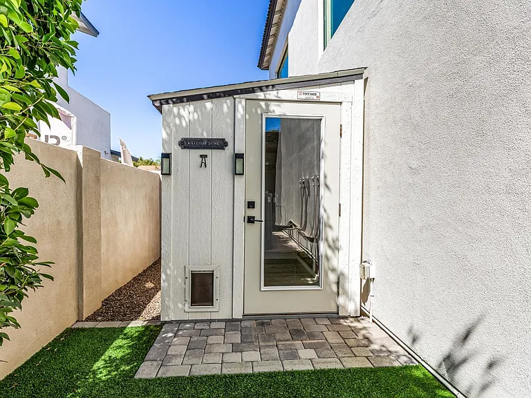 3821 E Devonshire Ave — Photo 61