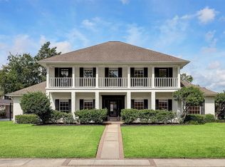 1306 E Vistawood Dr, Houston, TX 77077