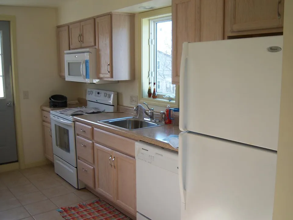 615 1/2 Hudson St