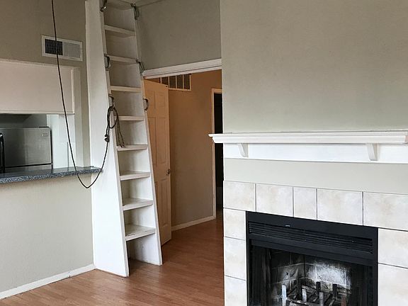 3rd image of 4316 Swiss Ave APT 208