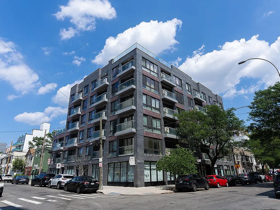 1st image of 2705 41st Ave APT 5D