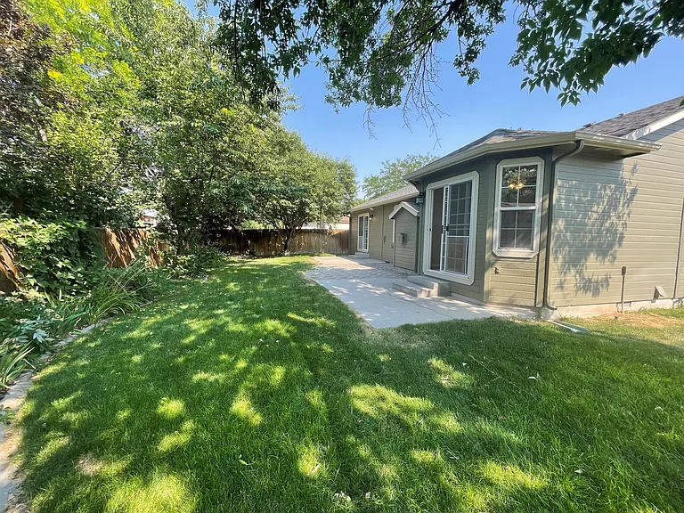 2652 W Sheryl St — Photo 27