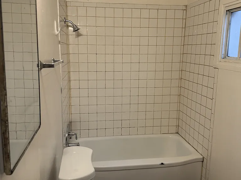 3955 S State St #8 — Photo 8