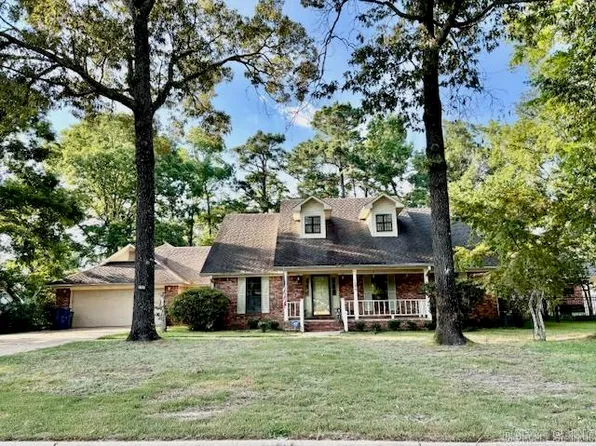 1086 Oakridge Dr, Camden, AR 71701