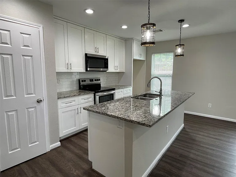 3340 Simmons St — Photo 8