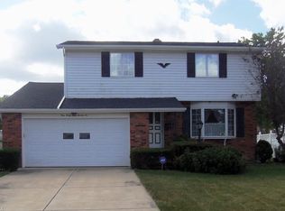 14326 Lisa Dr, Maple Heights, OH