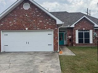 155 Summerwood Dr, Sulphur, LA 70663