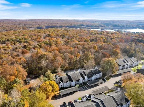 55 Leafwood Lane #283, Groton, CT 06340