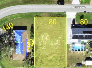 585 Lincoln Ave NW #14, Pt Charlotte, FL 33952