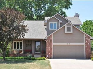1515 S Spring Hollow Cir, Wichita, KS 67230