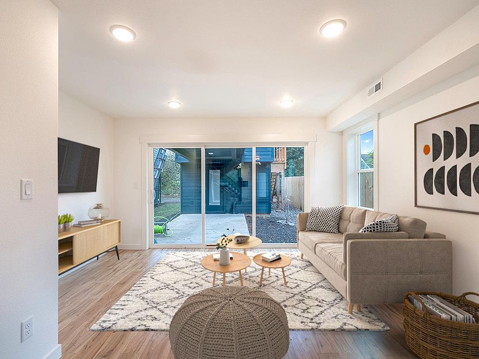 Optionally furnished common areas! Common areas can come beautifully furnished by our in-house design team for an additional fee.