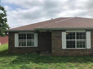 178 S Southwinds Rd, Farmington, AR 72730