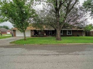 2111 Constitution Ave, Enid, OK 73703