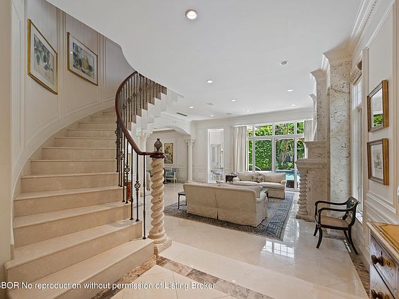 3rd image of 217 Everglade Ave