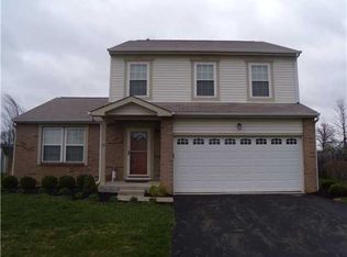 140 Windward Dr, Pataskala, OH 43062